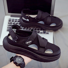 Croc de sola grossa estilo high street