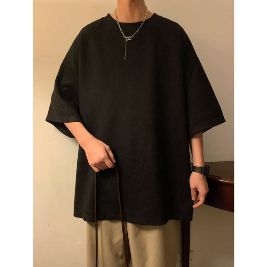 camisa de manga comprida cobrindo o cotovelo estilo streetwear