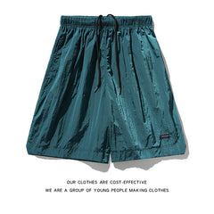 shorts largo e reto com laço pra amarrar a cintura