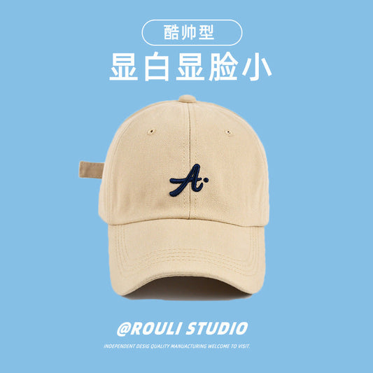 boné esportivo com ''A'' estampado