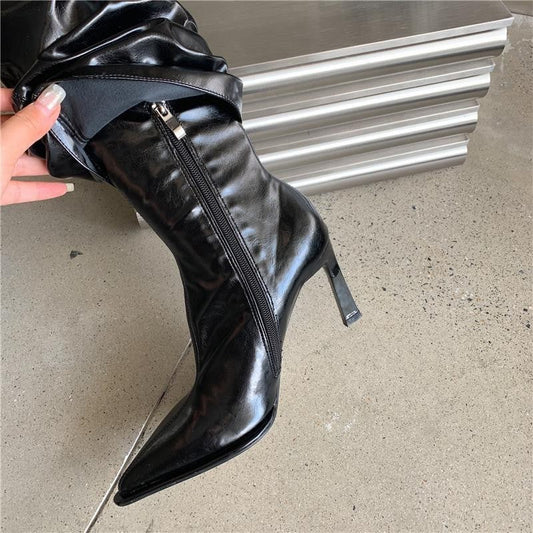 botas de couro de salto Fashionista!