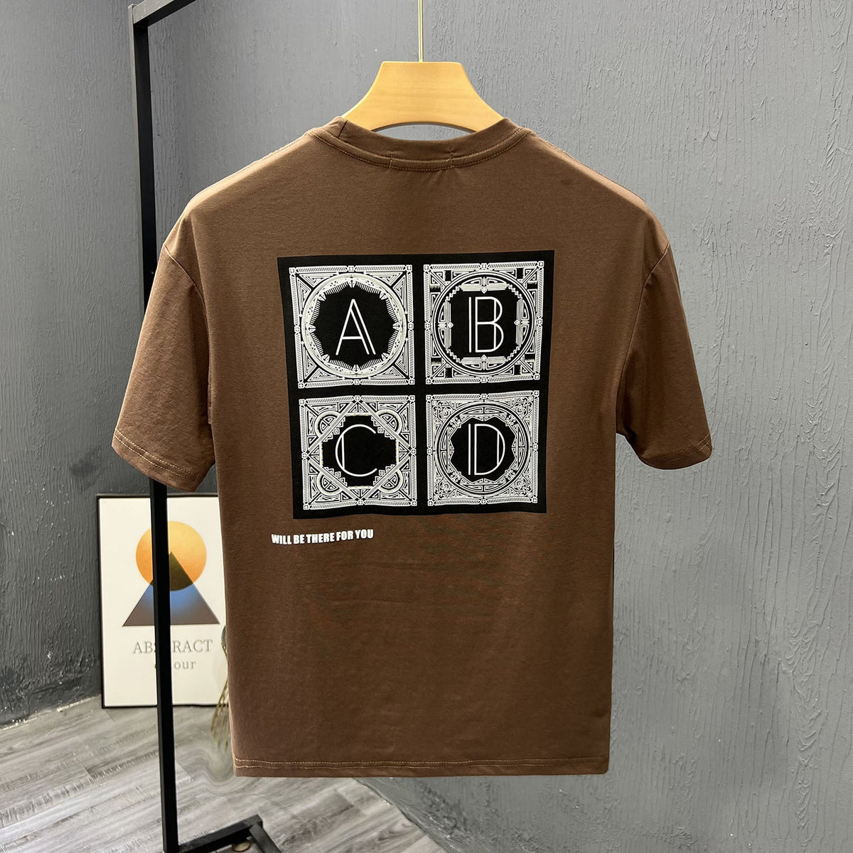 camiseta masculina streetwear com estampa nas costas