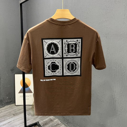 camiseta masculina streetwear com estampa nas costas