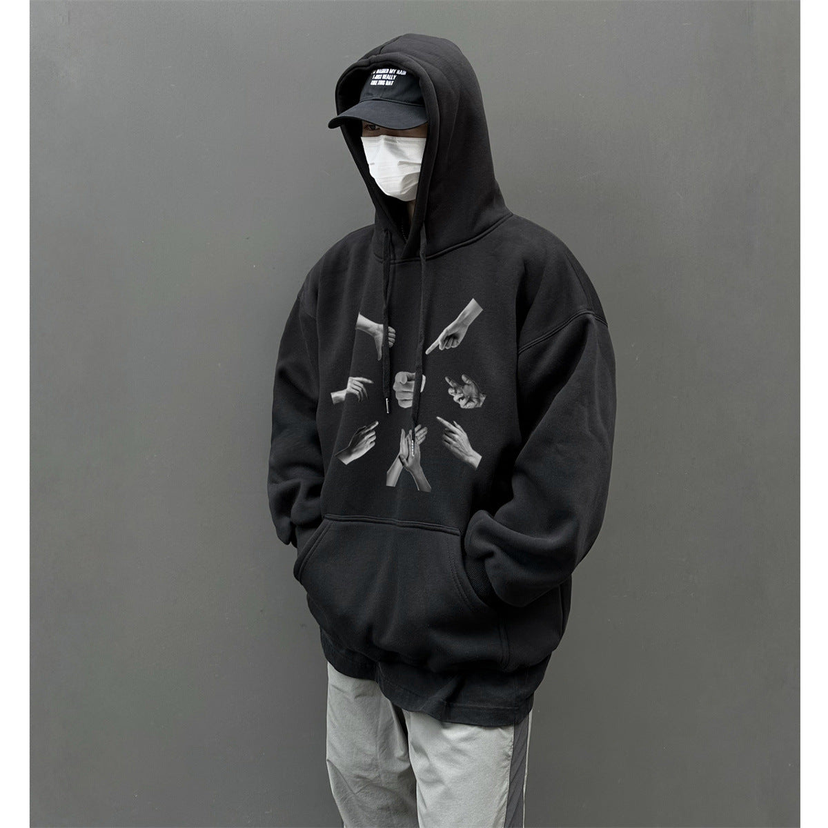 moletom com capuz masculino com estampa de mãos estilo high street