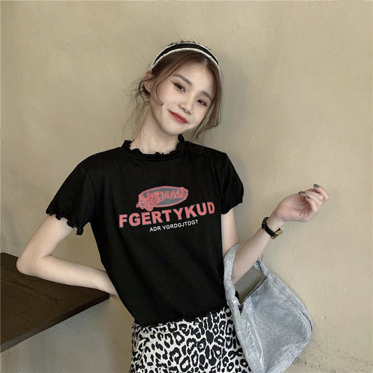 Camisa curta com fundo feminina primavera e verão novo design senso de auto-cultivo e top fino umbilical de manga curta