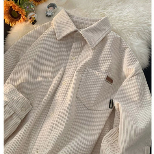 jaqueta com gola e tecido quente