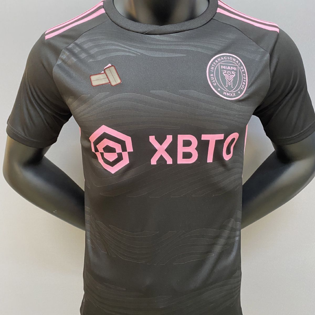 camisa de time de futebol clube Inter de Miami preto estilo tailandes