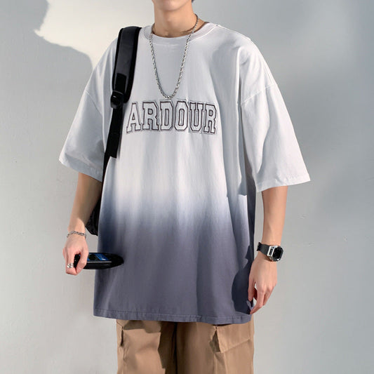 camiseta de manga curta com estampa masculina