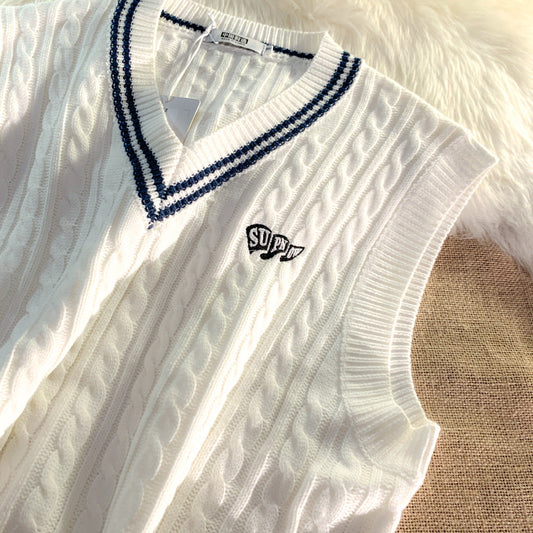 suéter de manga curta bordado na gola