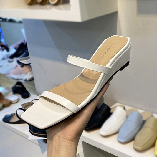 sandalia feminina estilo coreano com alça pra fecharr